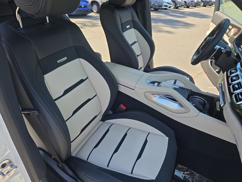 Used 2025 Mercedes-Benz GLE 53 AMG 4MATIC image 10