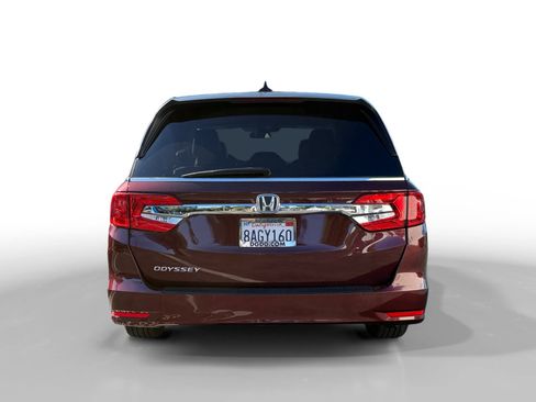 Used 2018 Honda Odyssey EX image 4