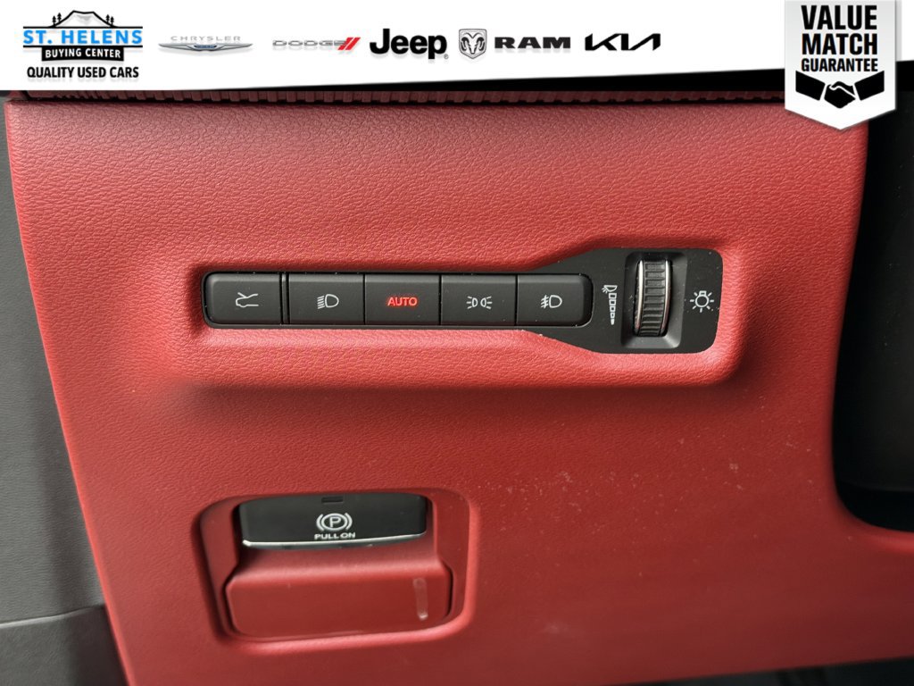 Used 2024 Jeep Wagoneer Limited AWD/4WD image 18