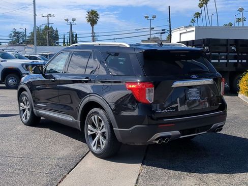 Used 2020 Ford Explorer Platinum w/ Premium Technology Package image 4