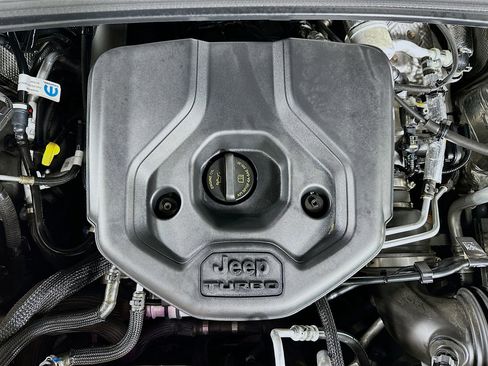 Used 2024 Jeep Grand Cherokee Limited 4xe image 35