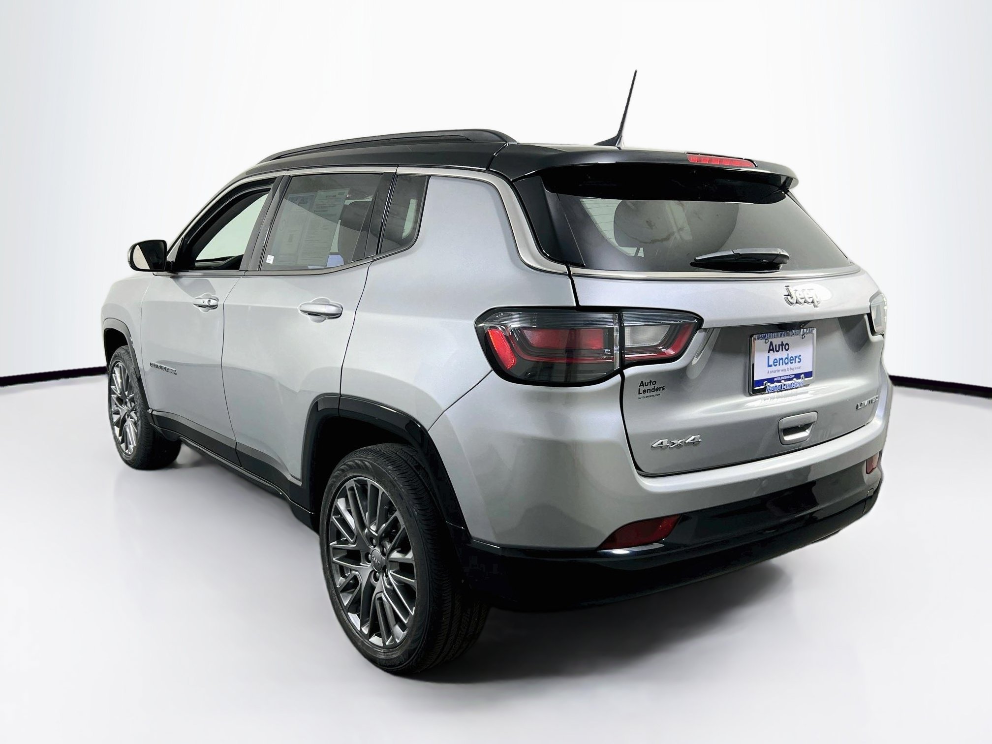 Used 2022 Jeep Compass Limited w/ Elite Group AWD/4WD image 7