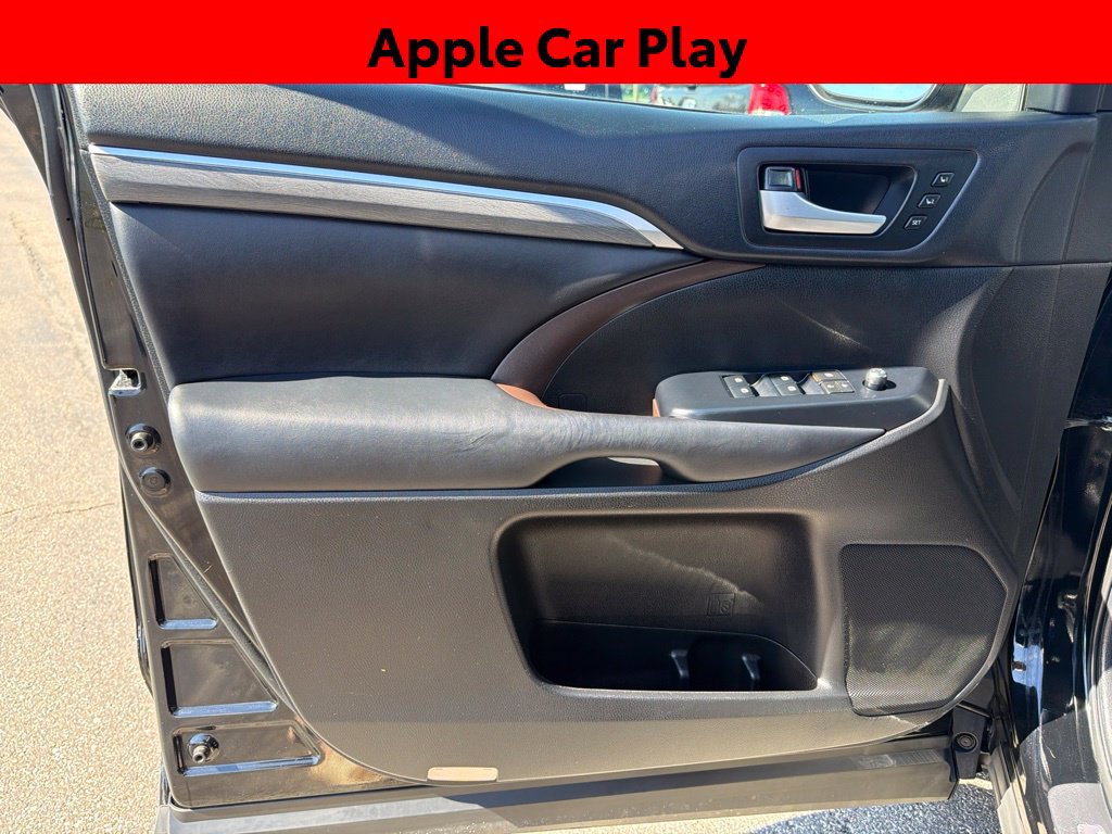 Used 2018 Toyota Highlander Limited Platinum AWD/4WD image 15