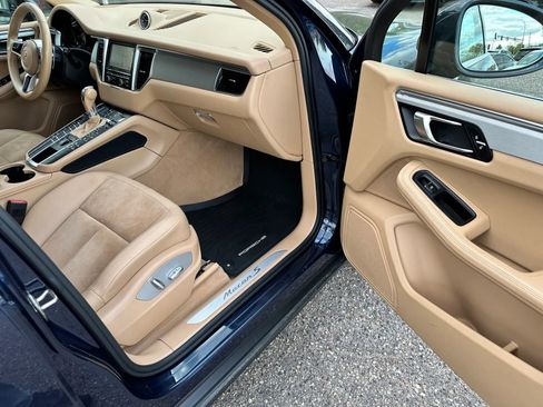 Used 2015 Porsche Macan S AWD/4WD image 17