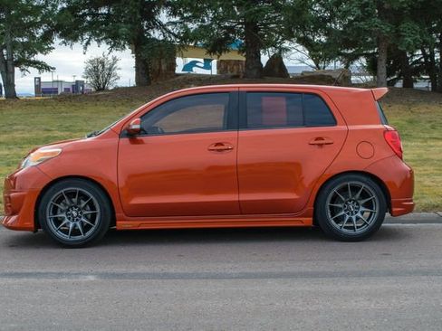 Used 2008 Scion xD image 3