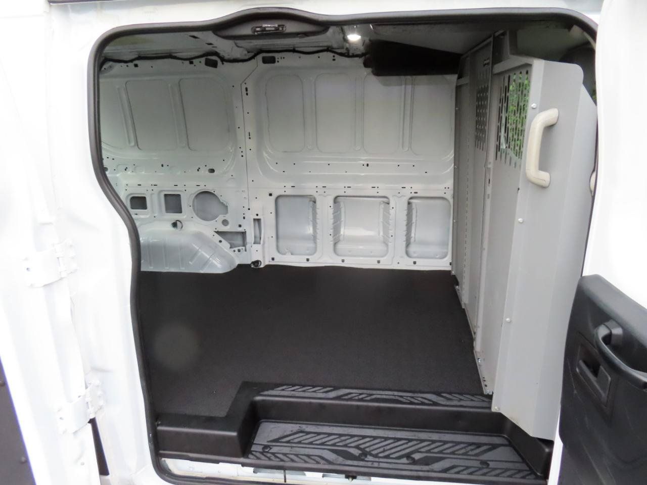 Used 2019 Ford Transit 250 130 Low Roof RWD image 24