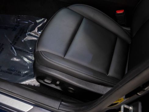 Certified 2021 Cadillac CT4 Luxury w/ Sun And Sound Package image 18