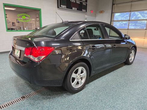 Used 2015 Chevrolet Cruze LT FWD image 6