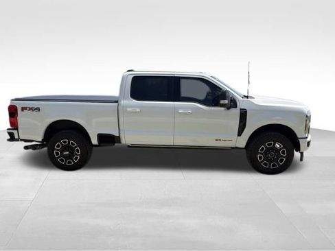 Used 2026 Ford F250 Platinum AWD/4WD image 4