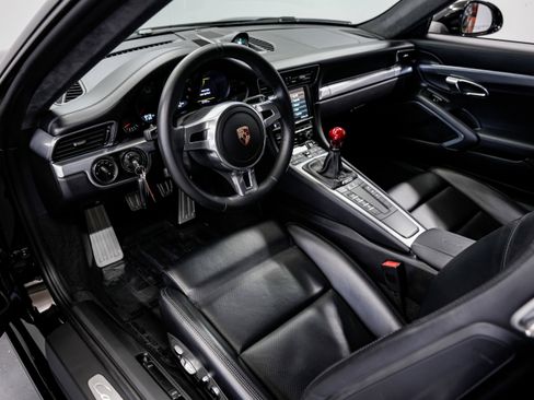 Used 2013 Porsche 911 Carrera S RWD image 9