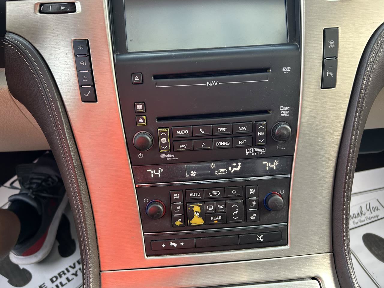 Used 2011 Cadillac Escalade ESV Platinum AWD/4WD image 27