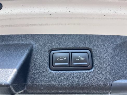 Certified 2024 Kia Telluride EX w/ EX Captain's Chair Package FWD image 25