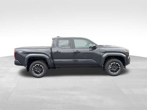 New 2025 Toyota Tacoma TRD Sport image 7