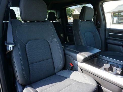 Used 2025 RAM 1500 Big Horn AWD/4WD image 35