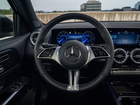 Certified 2025 Mercedes-Benz EQB 350 4MATIC SUV image 26