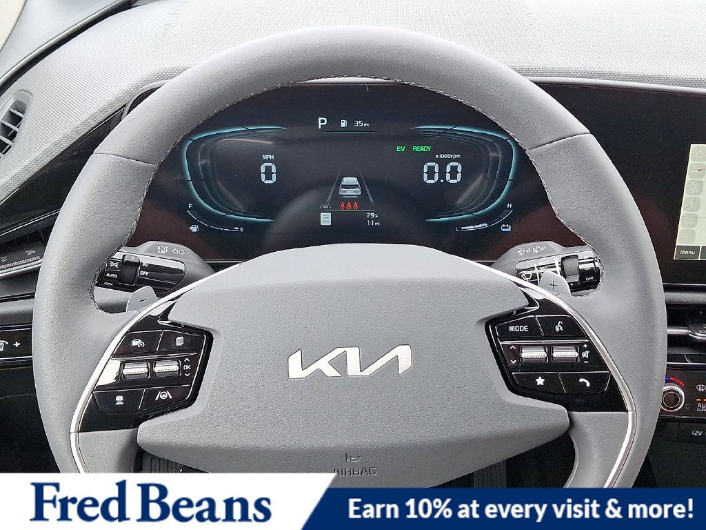 New 2026 Kia Niro FWD image 15