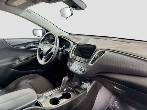 Used 2019 Chevrolet Malibu LT FWD image 29