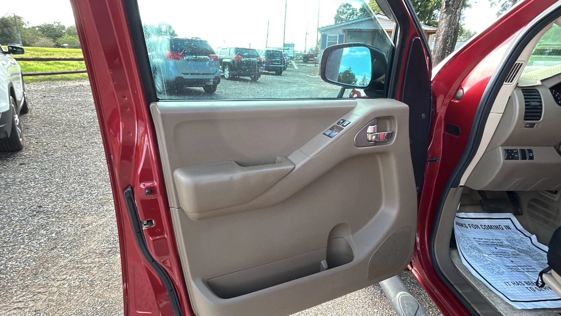 Used 2007 Nissan Frontier SE w/ SE Value Truck Pkg RWD image 13