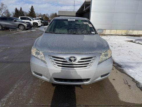 Used 2009 Toyota Camry CE image 2
