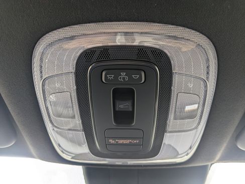 Used 2026 Hyundai Elantra SEL Sport FWD image 23