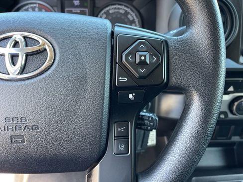 Used 2022 Toyota Tacoma SR image 18