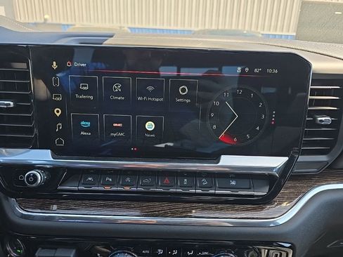 Used 2025 GMC Sierra 1500 Elevation w/ Elevation Premium Package AWD/4WD image 25