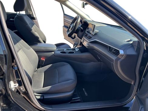 Used 2022 Nissan Altima 2.5 SV image 15