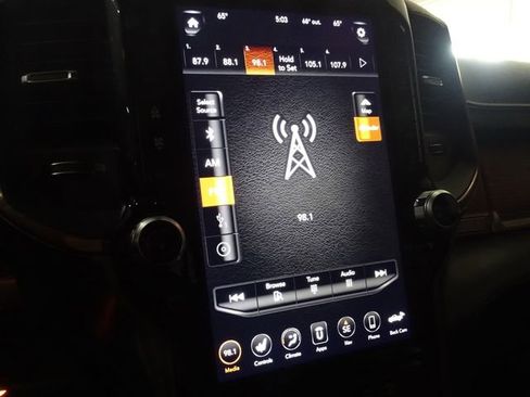 Used 2019 RAM 2500 Limited image 33