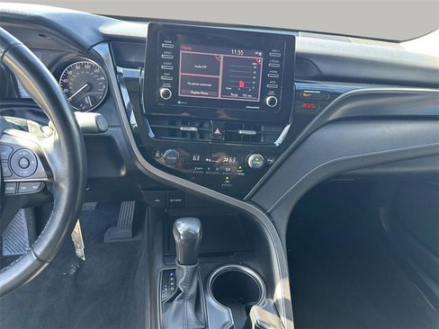 Used 2023 Toyota Camry SE image 22