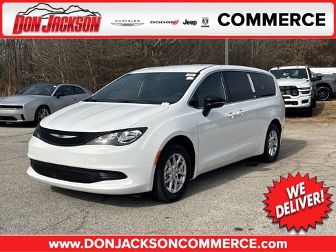 New 2026 Chrysler Voyager LX image 1