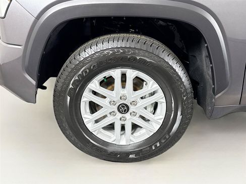 Used 2023 Toyota Tundra SR5 w/ SR5 Premium Package RWD image 43