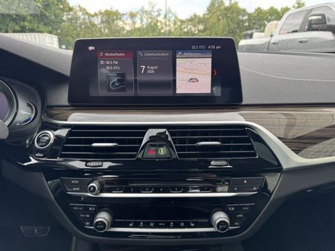 Used 2019 BMW 530i xDrive w/ M Sport Package AWD/4WD image 20