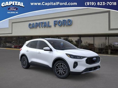 New 2025 Ford Escape SE w/ PHEV Premium Package FWD image 7