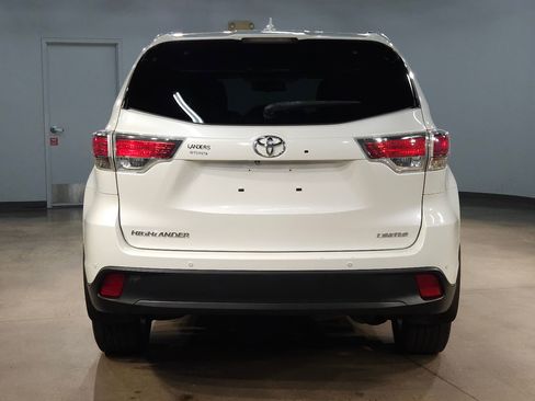 Used 2015 Toyota Highlander Limited FWD image 6