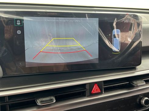 Used 2025 Kia Sorento S AWD/4WD image 19