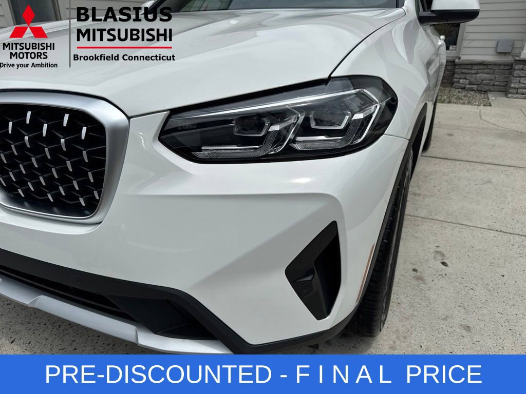 Used 2025 BMW X4 xDrive30i AWD/4WD image 19