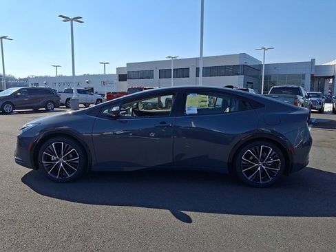 New 2026 Toyota Prius XLE image 4