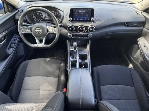 Used 2025 Nissan Sentra SV FWD image 12
