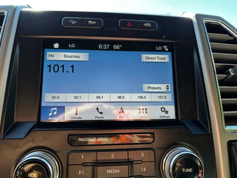 Used 2016 Ford F150 Lariat w/ Equipment Group 502A Luxury image 20