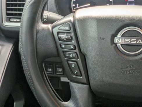 Used 2023 Nissan Frontier SV image 23