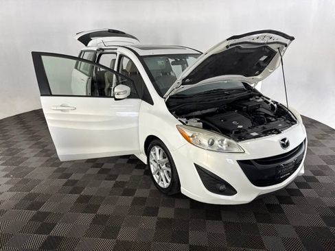 Used 2015 MAZDA MAZDA5 Grand Touring FWD image 11