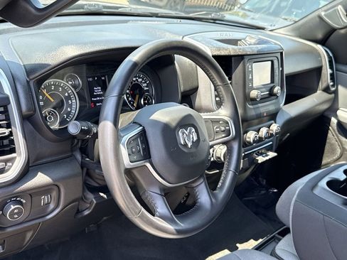 Used 2022 RAM 1500 Big Horn AWD/4WD image 16