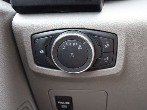 Used 2019 Ford F150 XL w/ Equipment Group 101A Mid AWD/4WD image 18