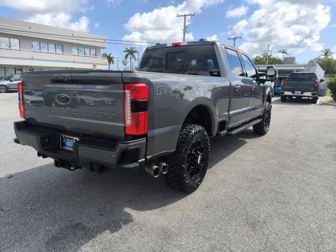 Used 2024 Ford F350 Lariat w/ Black Appearance Package image 5