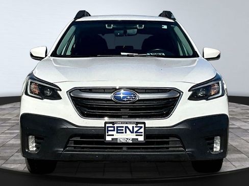 Used 2020 Subaru Outback Premium AWD/4WD image 2