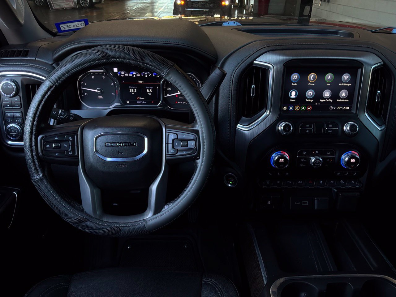 Used 2021 GMC Sierra 2500 Denali w/ Denali Black Diamond Edition AWD/4WD image 25