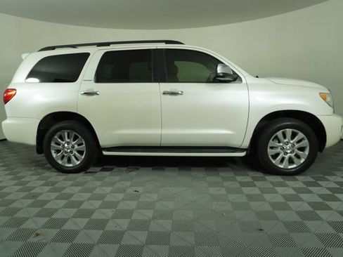 Used 2015 Toyota Sequoia Platinum RWD image 8