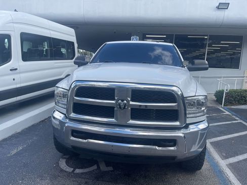 Used 2018 RAM 2500 Tradesman w/ Chrome Appearance Group image 2
