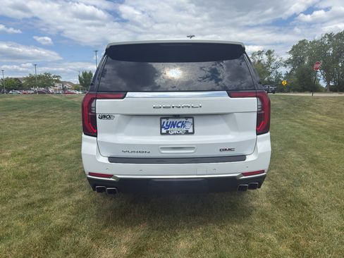 Used 2025 GMC Yukon XL Denali AWD/4WD image 17