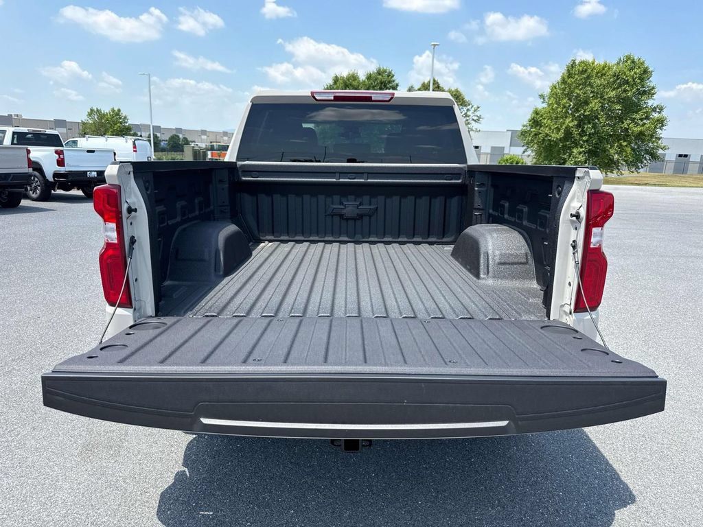 New 2026 Chevrolet Silverado 1500 RST w/ Protection Package AWD/4WD image 11